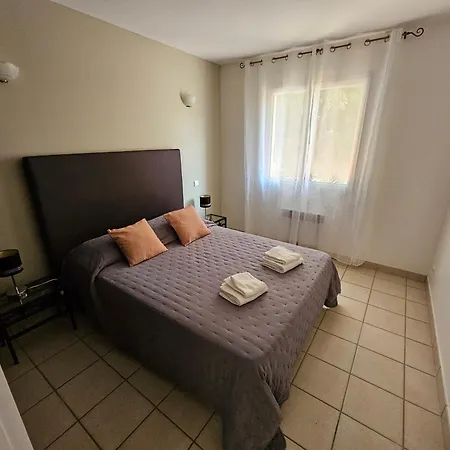 T2 45 M2 Climatise Proche Holiday home *